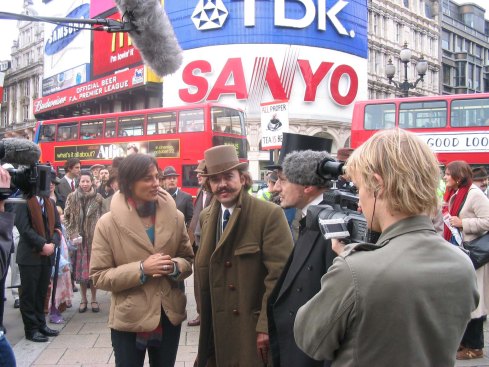 LONELY PLANET: SIX DEGREES - LONDON (TV Documentary)